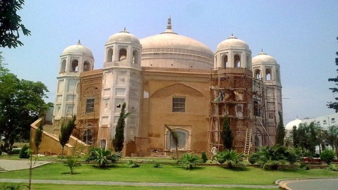 Anarkali tomb