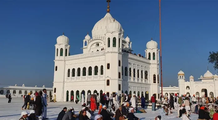 Pakistan issues visas to 2100 Sikh pilgrims on Birth Anniversary Celebrations of Baba Guru Nanak