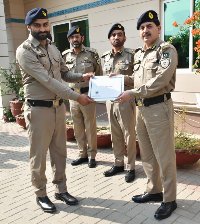 WhatsApp Image 2025-10-28 at 16.00.45