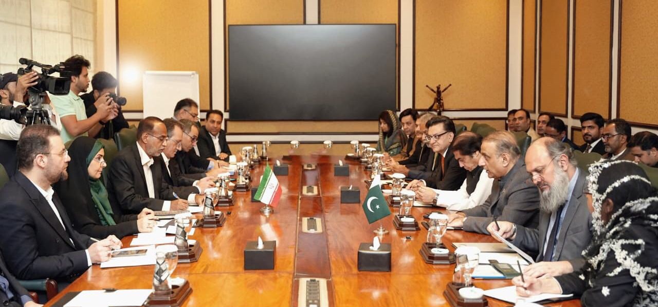 Pakistan, Iran agree to form joint committee for swift resolution of border trade issues