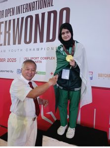 Ayesha Ayaz shines bright abroad, lifts Pakistan’s flag with gold & silver victory