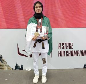 Ayesha Ayaz shines bright abroad, lifts Pakistan’s flag with gold & silver victory