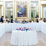 PM hosts dinner in honour of Senators