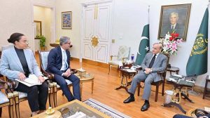 Amb. Tarik Ali Khan, the newly appointed High Commissioner of Canada, paid a courtesy call on the Prime Minister Muhammad Shehbaz Sharif at the Prime Minister House.