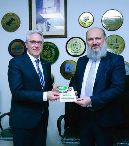 Federal Minister for Commerce Jam Kamal Khan exchanges souvenirs with Mr. Sergio Balibrea, Head of the EU GSP+ Monitoring Mission, during a meeting to reaffirm Pakistan–EU trade cooperation under the GSP+ framework.