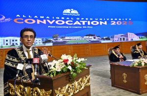 Federal Minister for Education and Professional Training Khalid Maqbool Siddiqui addressing during Allama Iqbal Open University Convocation 2025.