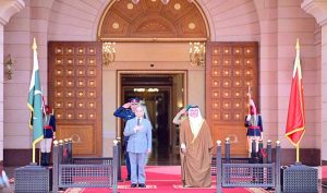 Prime Minister Muhammad Shehbaz Sharif reviews guard of honor at the Al-Qudaibiya Palace.