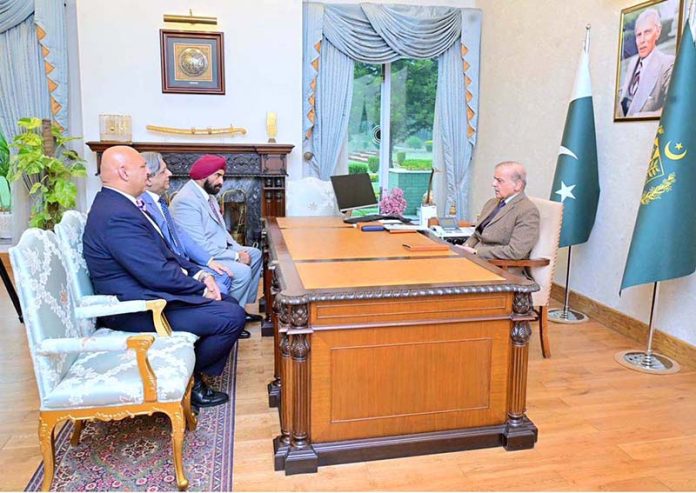 President of Sikhs of America, Mr. Jasdeep Singh calls on Prime Minister Muhammad Shehbaz Sharif; Federal Minister for Law and Justice Mr. Azam Nazir Tarrar and Mr. Sajid Tarrar are also present