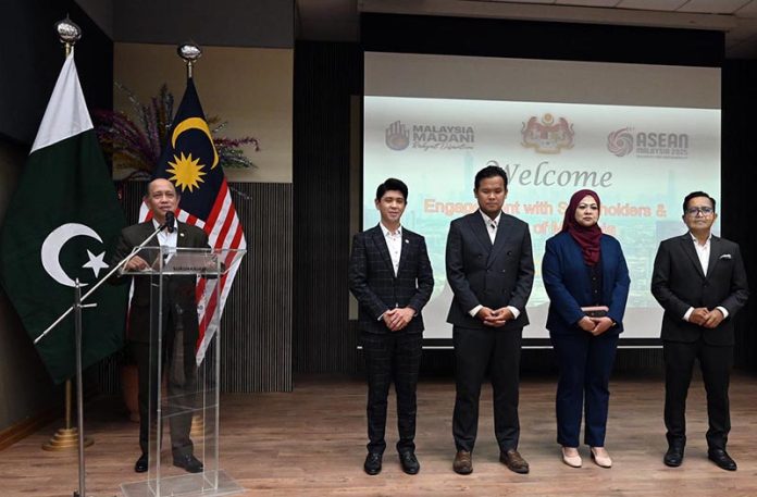 The Malaysian High Commissioner to Pakistan, Mohammad Azhar Mazlan, addressing the participants during a reception hosted for the Stakeholders and Friends of Malaysia at the Malaysian High Commission