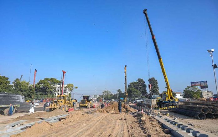 Construction work underway on the major remodeling project of Kachehri Chowk, one of the busiest intersections linking Rawalpindi city, is underway to ensure a smoother traffic flow for over 200,000 vehicles passing daily through the twin cities’ route