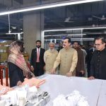 Acting President Syed Yusuf Raza Gilani visited Mahmood Group of Textile Mills, where he was briefed on the company’s production processes, machinery, and export operations. APP/ABB/FHA
