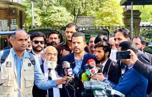 Federal Parliamentary Secretary for Information and Broadcasting Barrister Danyal Chaudhry addressing the media outside the Judicial Complex.