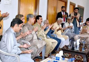 Acting President Syed Yusuf Raza Gilani visited the family of Dr Aqeel Hussain Labar to offer his heartfelt condolences on his passing