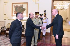 H.E. Tim Kane, High Commissioner designate of Australia, presenting his credentials to President Asif Ali Zardari at Aiwan-e-Sadr
