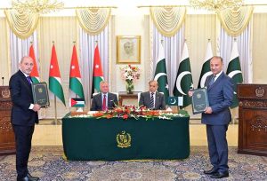 Prime Minister Muhammad Shehbaz Sharif and His Majesty King Abdullah II Ibn Al Hussein, King of the Hashemite Kingdom of Jordan witness exchange of Agreements and Memorendums of understanding between Jordan and Pakistan.