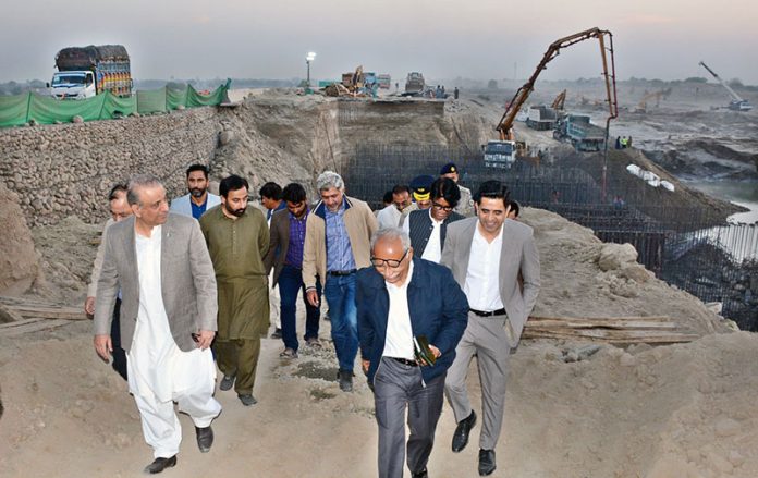 Federal Minister for Communications Abdul Aleem Khan visiting the work of Motorway M5 damaged during flood at Jalalpur Pirwala