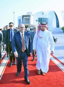 Senior Qatari officials and Pakistan’s Ambassador to Qatar seeing off President Asif Ali Zardari at Doha International Airport at the conclusion of his visit