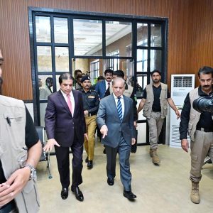 Prime Minister Muhammad Shehbaz Sharif visits newly inaugurated lounges and facilities at Cantt Railway Station