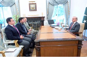 Minister for Planning & Development, Prof. Dr. Ahsan Iqbal along with Speaker Punjab Assembly Malik Ahmed Khan and Minister for EAD Ahad Khan Cheema call on Prime Minister Muhammad Shehbaz Sharif.