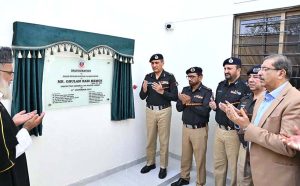 Inspector General of Sindh Police, Ghulam Nabi Memon handing over the official residential units among officers and personnel during a ceremony organized by Sindh Police for the allotment of flats/apartments to Sindh Police officers and personnel at Police Headquarters Garden South and Clifton.