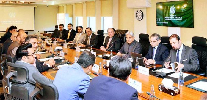 A high-level delegation of the Pakistan Pharmaceutical Manufacturers’ Association (PPMA), under the leadership of its newly elected Chairman, Dr. Tahir Azam, along with Vice Chairman Athar Nazir Sheikh, Former Chairmen Mian Asad Shuja and Mian Khalid Misbah and Executive Committee Members Aman Sheikh and Usman Shaukat, called on the Federal Minister for Finance and Revenue, Senator Muhammad Aurangzeb and his team at the Finance Division