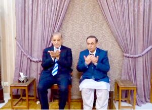 Prime Minister Muhammad Shehbaz Sharif offers Fateha for the Late Senator Irfan Siddiqui.