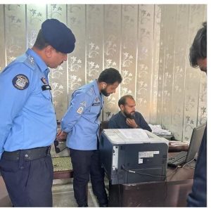 SSP Operations Qazi pays surprise visit to Khanna Police Station