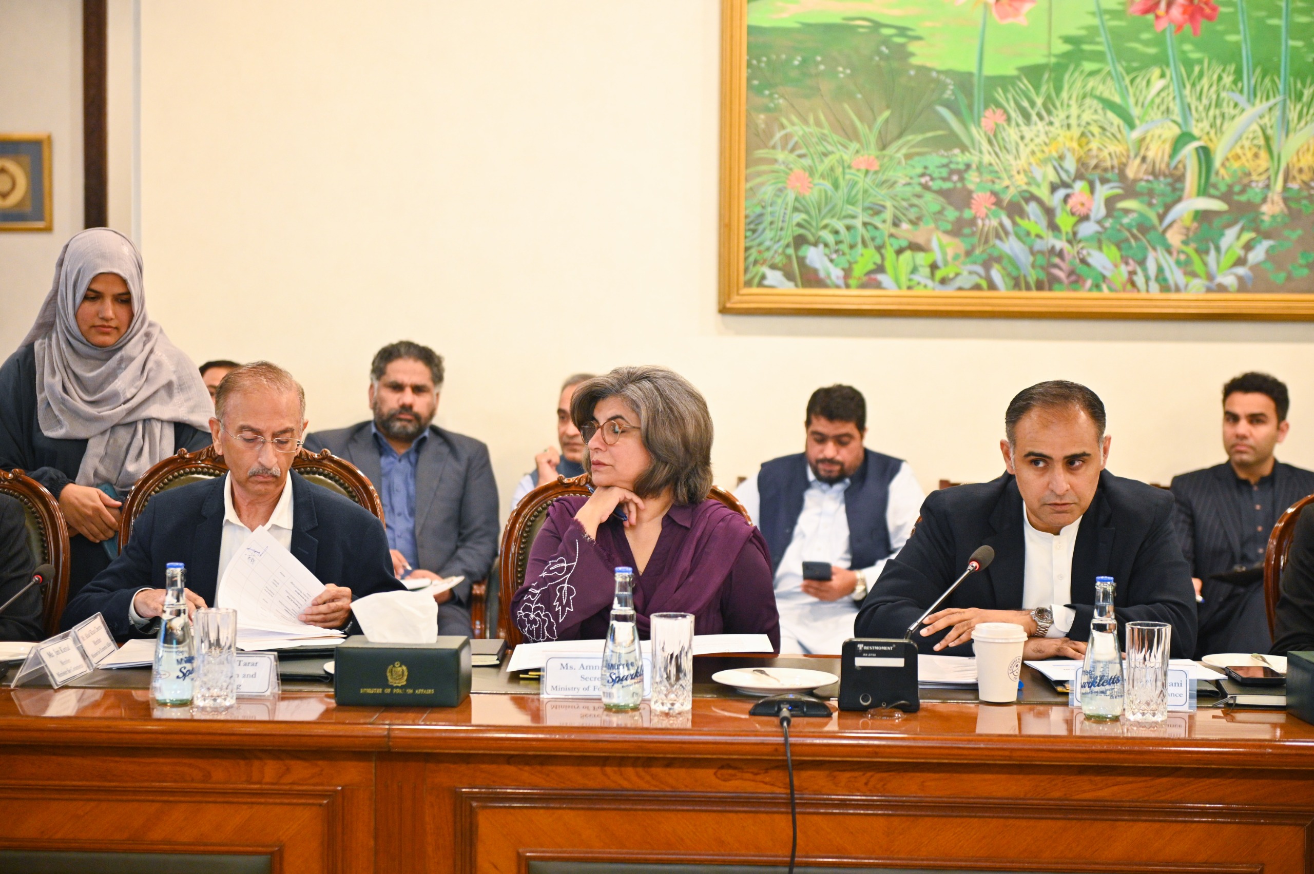 DPM/FM Dar chairs meeting to review Pak Missions operations