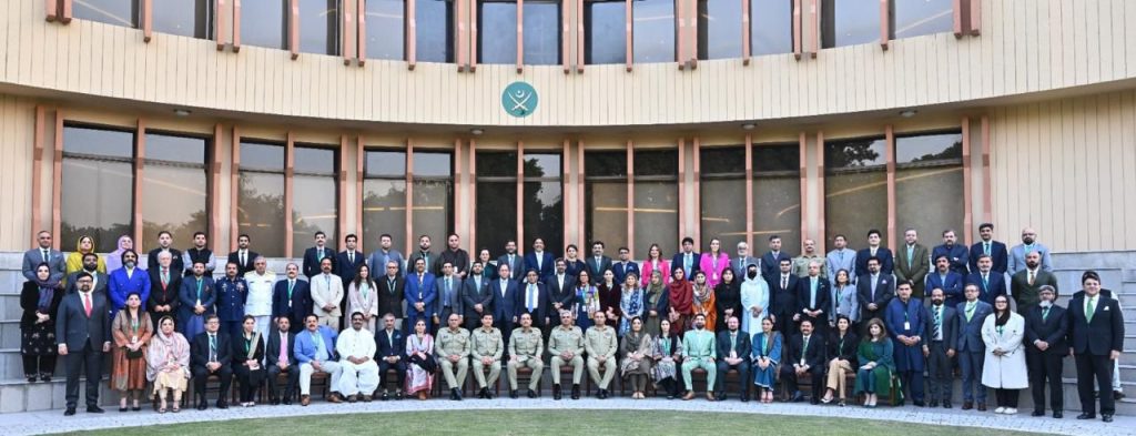 COAS briefs NSW-27 delegation on national and regional security at GHQ: ISPR
