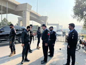 SSP Qazi reviews check posts, churches across capital