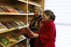 Ambassador of Indonesia officially inaugurates Indonesian corner at NLP