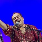 Renowned singer Rahat Fateh Ali Khan captivates Karachi with his melodious voice