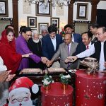CM cuts Christmas cake along with Christian religious leaders