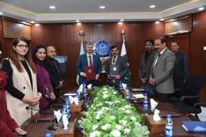 NUML, Russian embassy discuss short- & long-term cooperation in language education