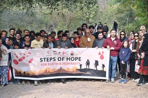 Secretary General Pakistan Red Crescent, Muhammad Abaid Ullah Khan, leads the “Steps of Hope: For Earth & Humanity” hike at Margalla Trail-5 along with PRCS staff, volunteers, Youth Clubs, and representatives of international humanitarian organizations.