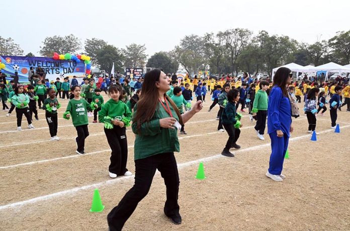 APP05-131225Islamabad