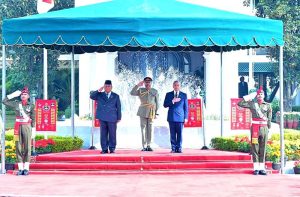 President of Indonesia H.E. Prabowo Subianto receives guard of honor at Prime Minister's House.