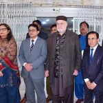 Federal Minister Imran Ahmed Shah in a group photo after his briefing at PIMS, Executive Director PIMS Rana Imran Sikandar is also present.