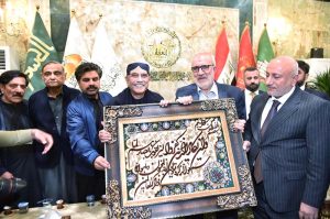 President Asif Ali Zardari paid respects at the holy shrine of Hazrat Imam Hussain (R.A.), offered nawafil prayers and met the administrators and scholars of the shrine.