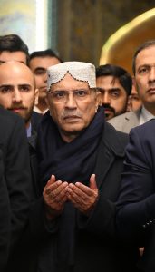 President Asif Ali Zardari paid respects at the holy shrine of Hazrat Ali (R.A.), offered nawafil prayers and met the administrators of the shrine.