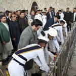 Governor Sindh Kamran Khan Tessori, Sindh Chief Minister Syed Murad Ali Shah laying a floral wreath along with Provincial Cabinet members at mausoleum of Quaid-e-Azam Muhammad Ali Jinnah to pay homage to the father of the nation on the occasion of his 149th birth anniversary.