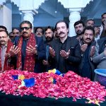 Prime Minister of Azad Kashmir Raja Faisal Mumtaz Rathore offering Fateha on the grave of Shaheed Mohtarma Benazir Bhutto at Garhi Khuda Bakhsh.