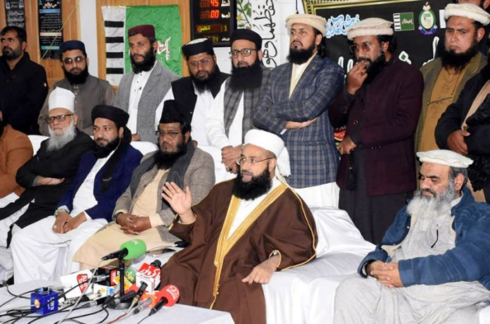 Chairman Pakistan Ulema Council Hafiz Muhammad Tahir Mahmood Ashrafi is holding a press conference at Jamia Masjid Bilal Rehmanpura