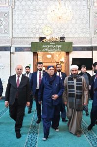 President Asif Ali Zardari visited the shrine of Imam Abu Hanifa, offered nawafil and met the administrators of the shrine.
