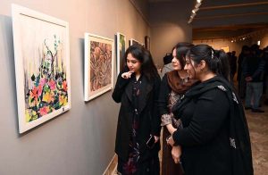 Vice Chancellor University of Sargodha Prof. Dr. Qaisar Abbas, Prof. Dr. Saeed Akbar from the University of Bradford, England, and philanthropist and social activist Ms. Kynat Raza inaugurate the national exhibition “Voice of Resilience,” organized by the Institute of Art and Design at the University of Sargodha. APP/HSD/MAF/FHA/SSH