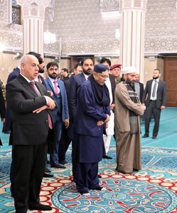 President Asif Ali Zardari visited the shrine of Imam Abu Hanifa, offered nawafil and met the administrators of the shrine.