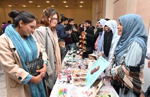 Vice Chancellor, University of Sargodha, Prof. Dr. Qaiser Abbas, and Pro Vice Chancellor Prof. Dr. Masood Sarwar Awan reviewing students’ projects at the expo during the 2nd Annual Research Arena at the University of Sargodha