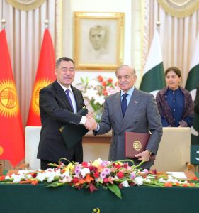 Prime Minister Muhammad Shehbaz Sharif and the President of Kyrgyzstan H.E. Sadyr Nurgojo Uulu Japarov sign the Joint statement on Strengthening of Comprehensive Cooperation in the interest of Both Countries.
