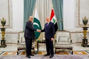 President Asif Ali Zardari holds a one-on-one meeting with Dr. Abdul Latif Jamal Rashid, President of Iraq, at Baghdad Palace.