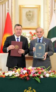 Prime Minister Muhammad Shehbaz Sharif and the President of Kyrgyzstan H.E. Sadyr Nurgojo Uulu Japarov sign the Joint statement on Strengthening of Comprehensive Cooperation in the interest of Both Countries.